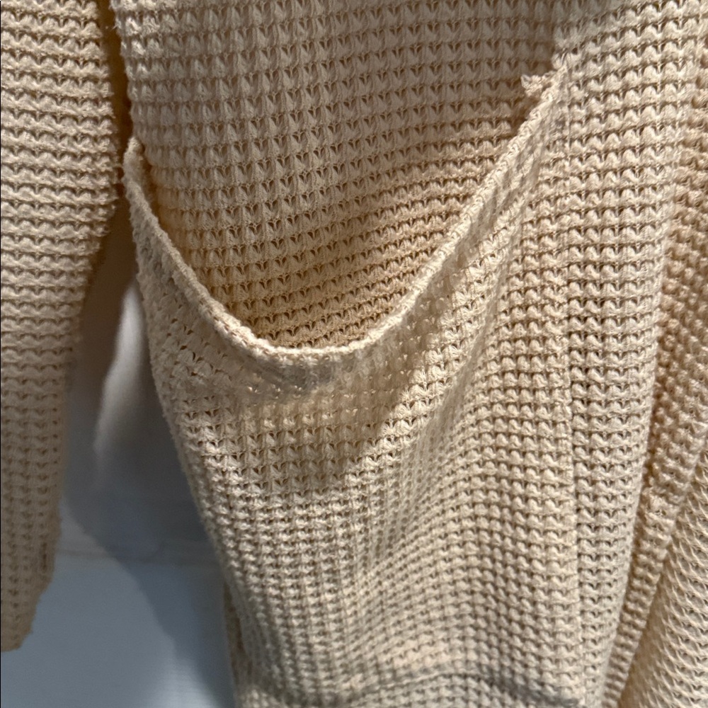 Lola Cardigan - Picture 2 of 5